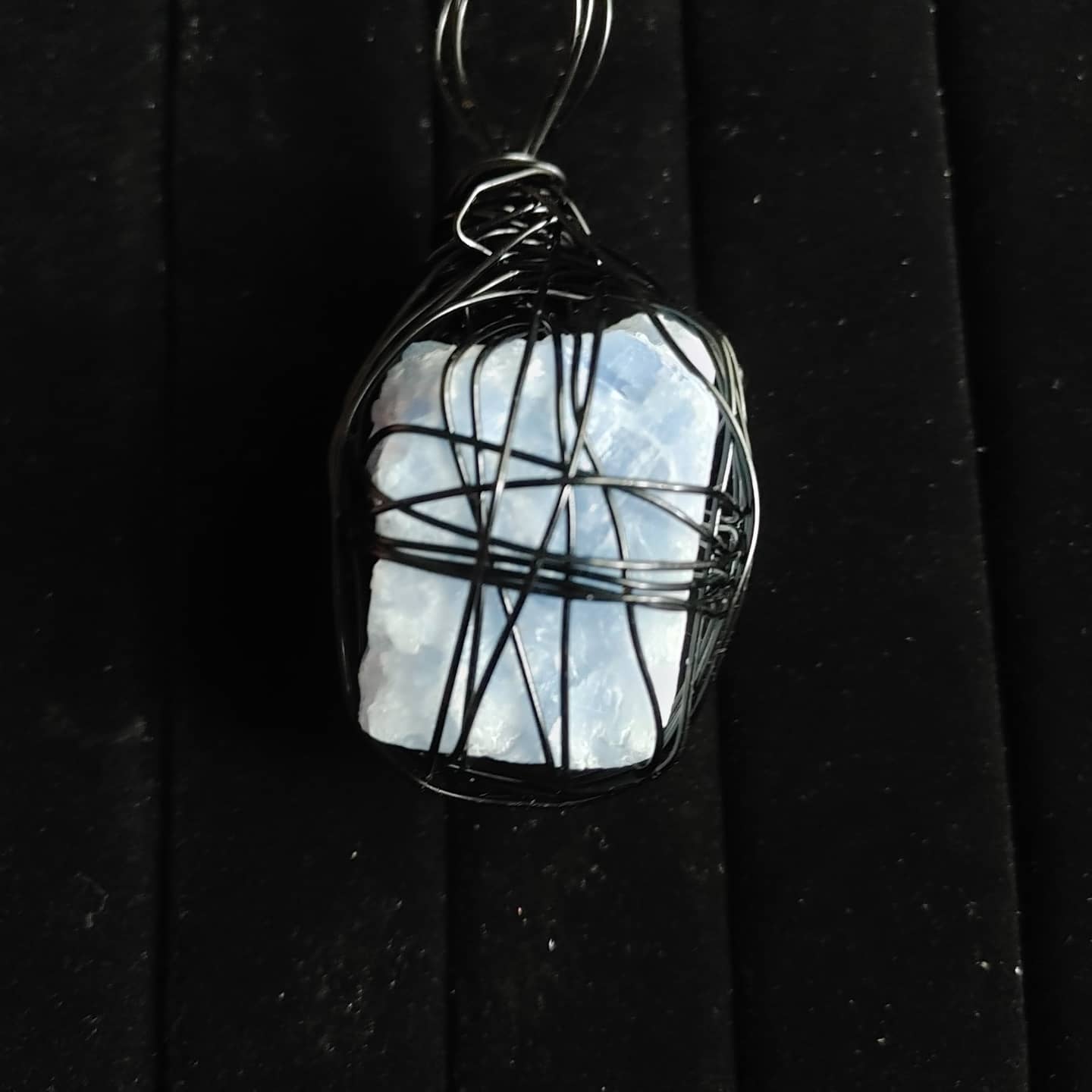 Crystal Wrap Pendant (Criss Cross Pattern)