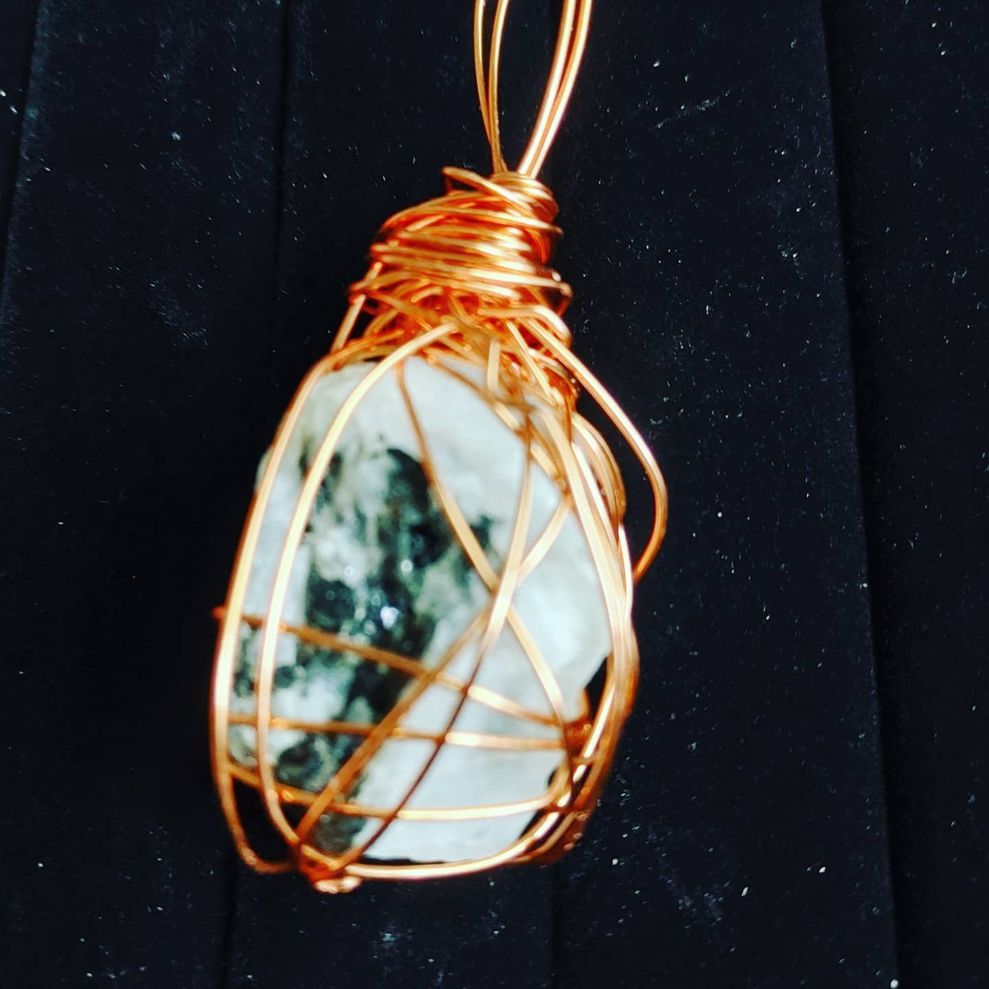 Crystal Wrap Pendant (Criss Cross Pattern)